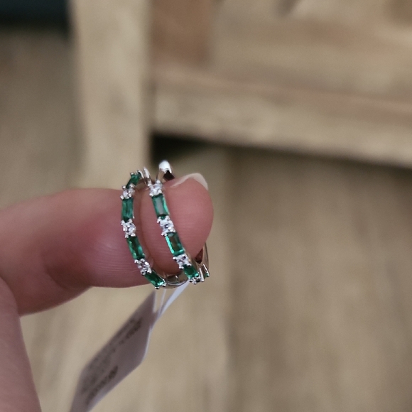 Jewelry - Elegant Silver and Green Hoop Earrings